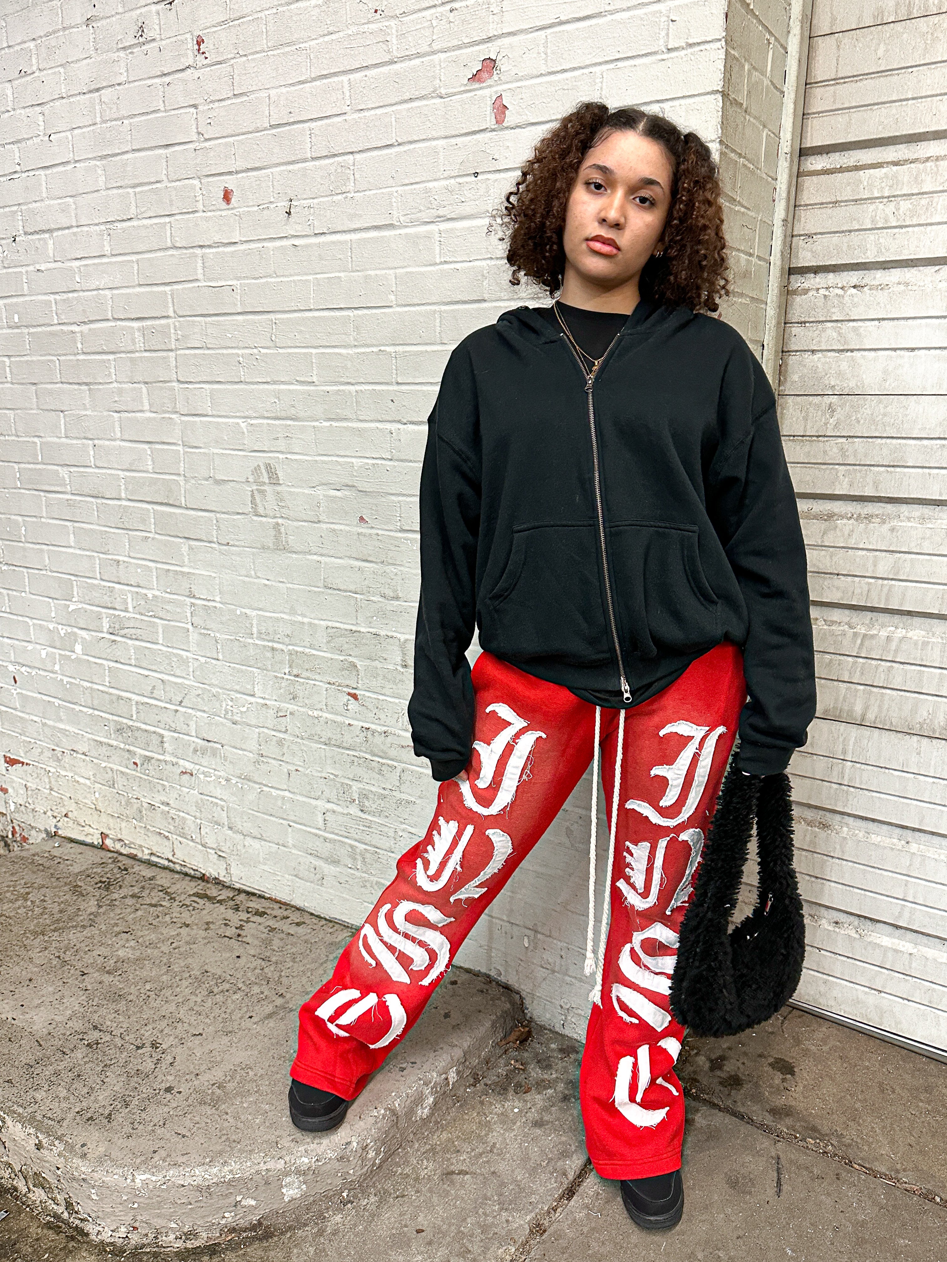 INSO FLARED SWEATPANTS (CHERRY RED)